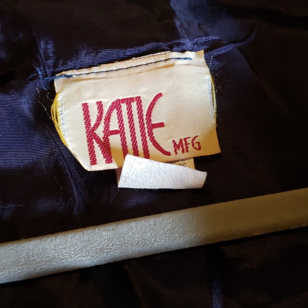Vest - Picture 4 of 4